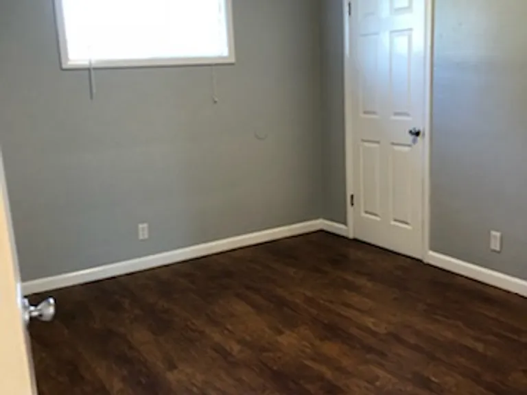 825 Waverly Dr SE — Photo 18