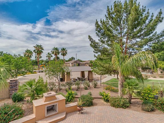 984 E Benrich Drive-51