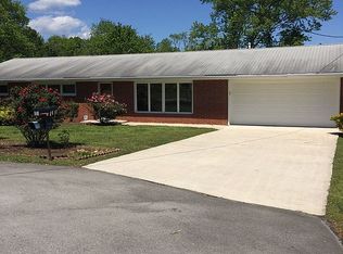 113 Lawrence Ln, Oak Ridge, TN 37830