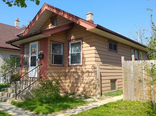 1956 S 59th St, Milwaukee, WI 53219