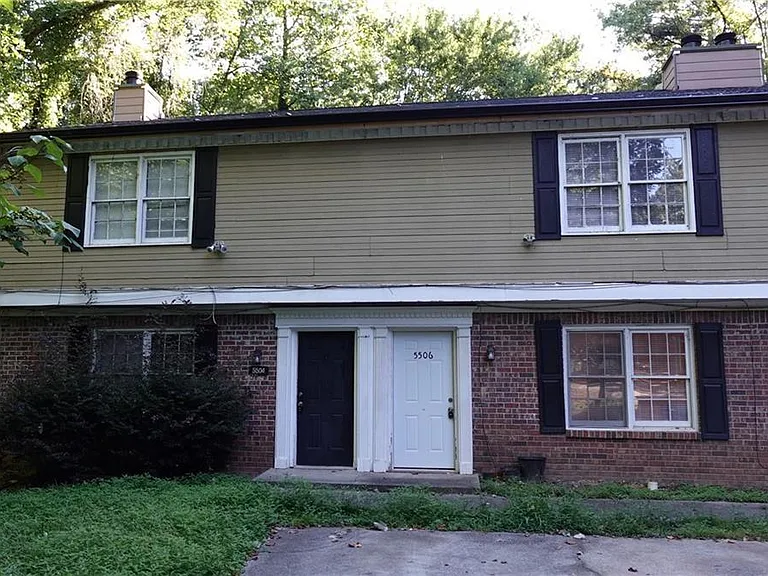 5504 Estates Ct — Photo 1