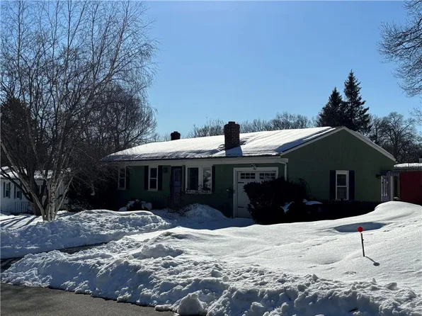 9 Yates Ave, Coventry, RI 02816