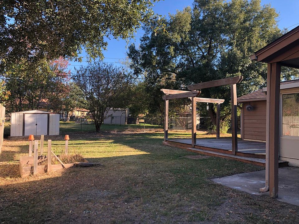 1st image of 4309 Green Valley Dr