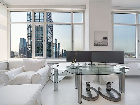 3rd image of 635 W 42nd St APT 45G