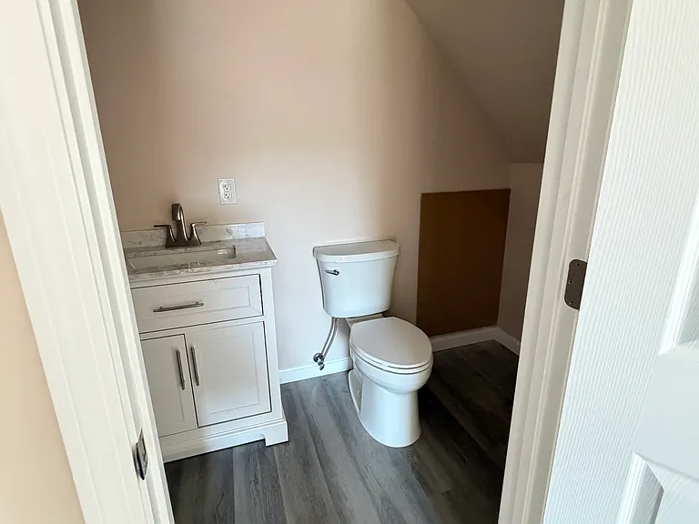 6 Edwards Pl #2 — Photo 8