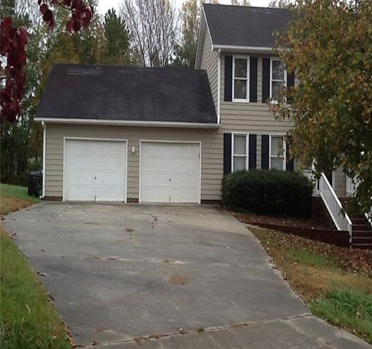 1st image of 175 Stoney Hill Ln