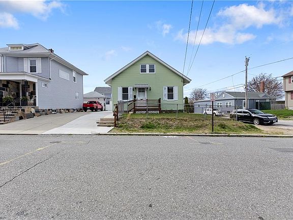 2nd image of 204 Anthony St