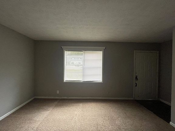 2nd image of 4053 Log Cabin Dr #B-8