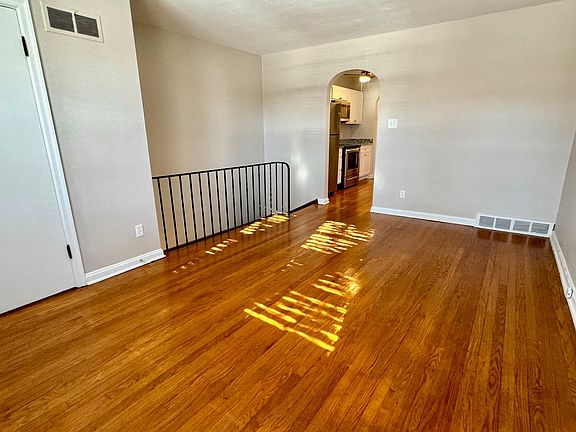 3rd image of 5857 Eichelberger St #1-4