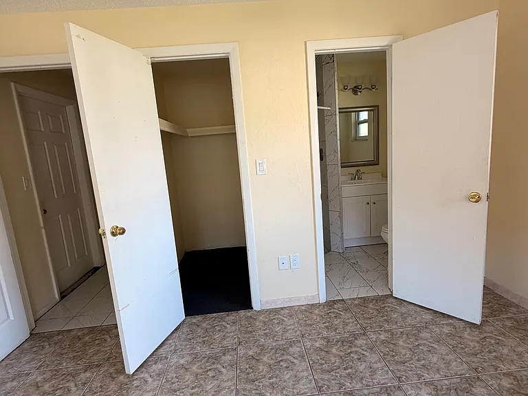 2244 Parker Ave — Photo 18
