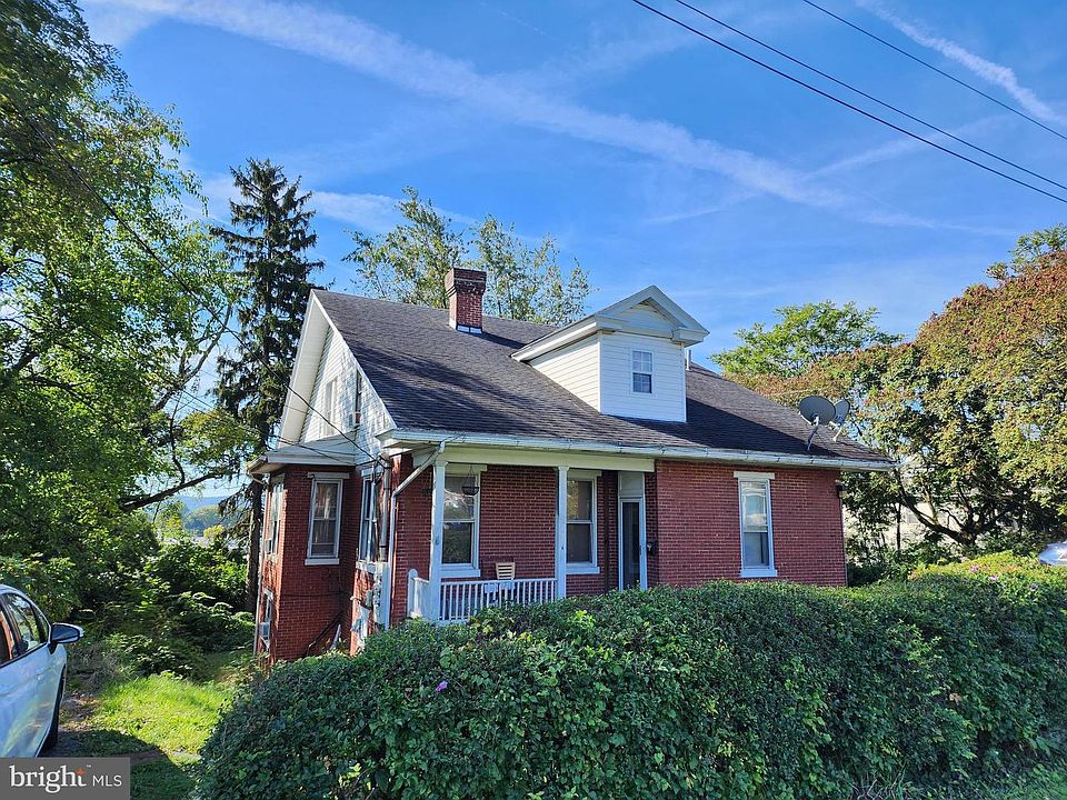 1st image of 2200 Derry St