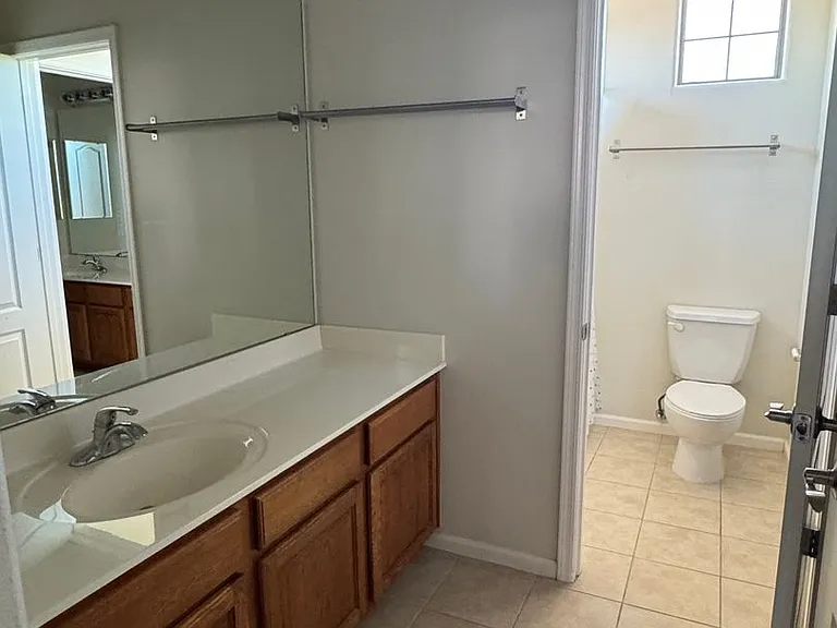 13518 W Cypress St — Photo 3
