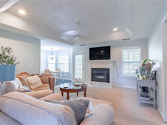 3rd image of 5005 Madison Cir