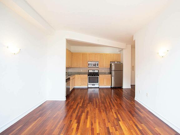 4th image of 191 Saint Nicholas Ave #D4
