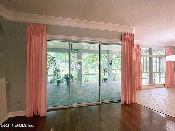 3rd image of 3599 Shinnecock Ln