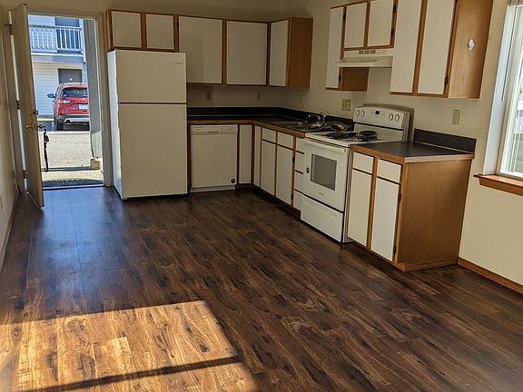 4th image of 3430-3438 Northwest Ave #3432-101