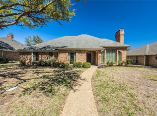 1529 Thistlewood Dr, Desoto, TX 75115