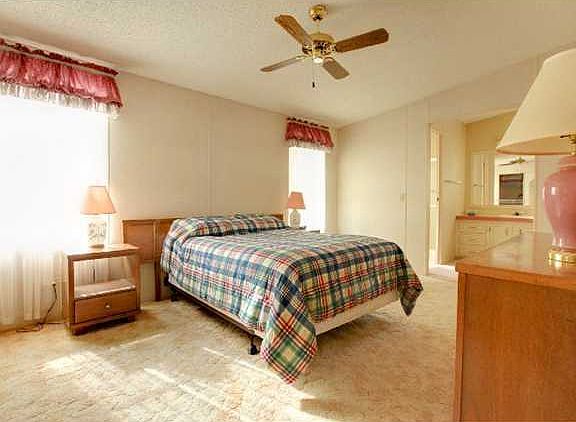 4th image of 1106 Sabal Palm Ln
