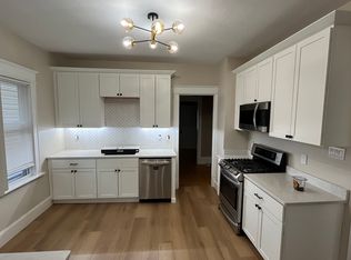 3212 N Bartlett Ave, Milwaukee, WI 53211