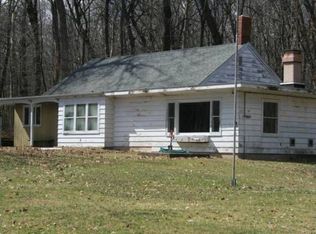 6108 S Pinnow Grove Rd, Beloit, WI 53511