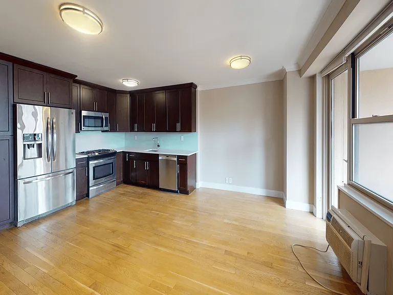 40 Harrison St #409H — Photo 1