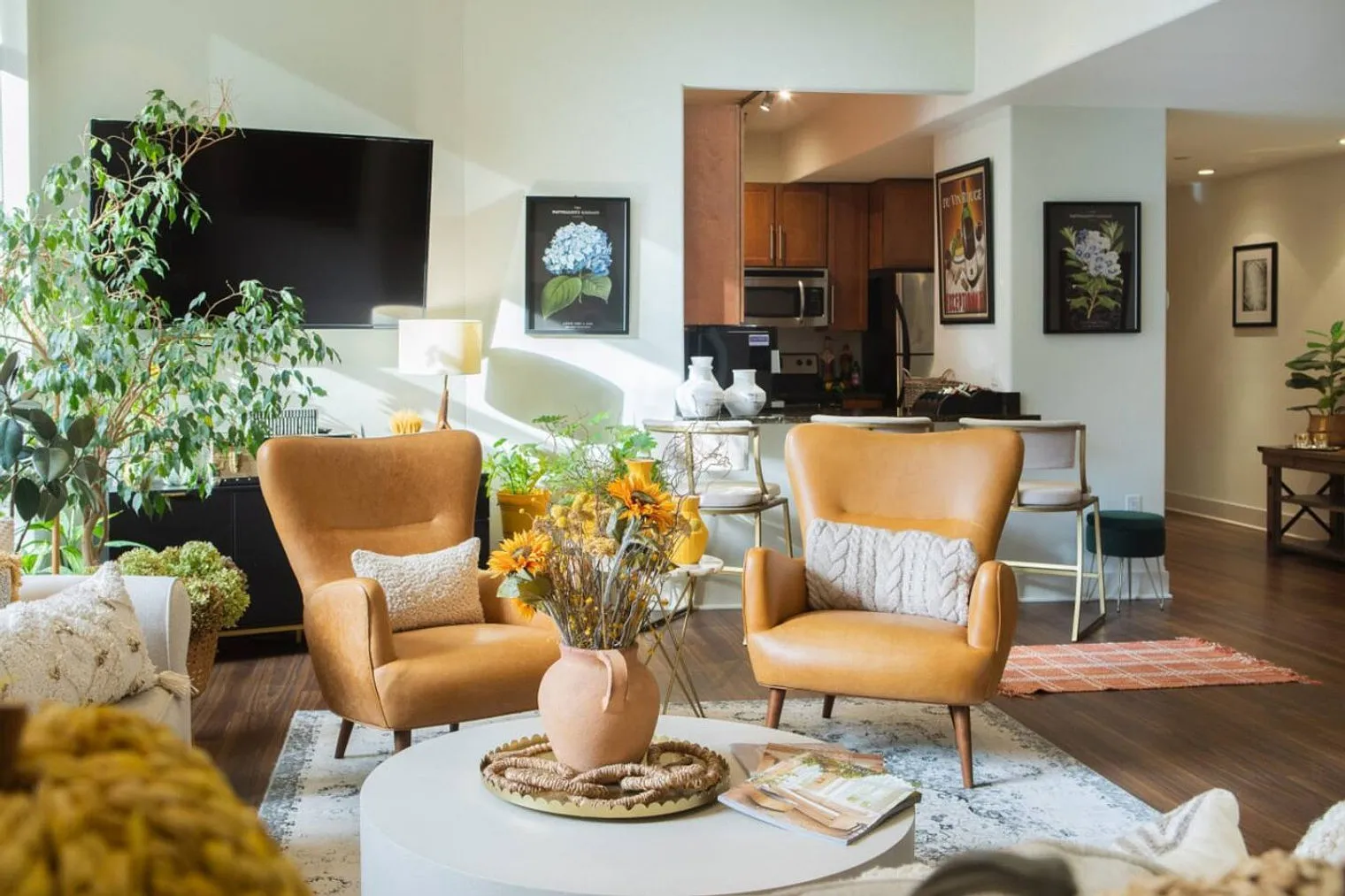 2 bed, 2.0 bath, 1130 sqft, $4,661 — Photo 4