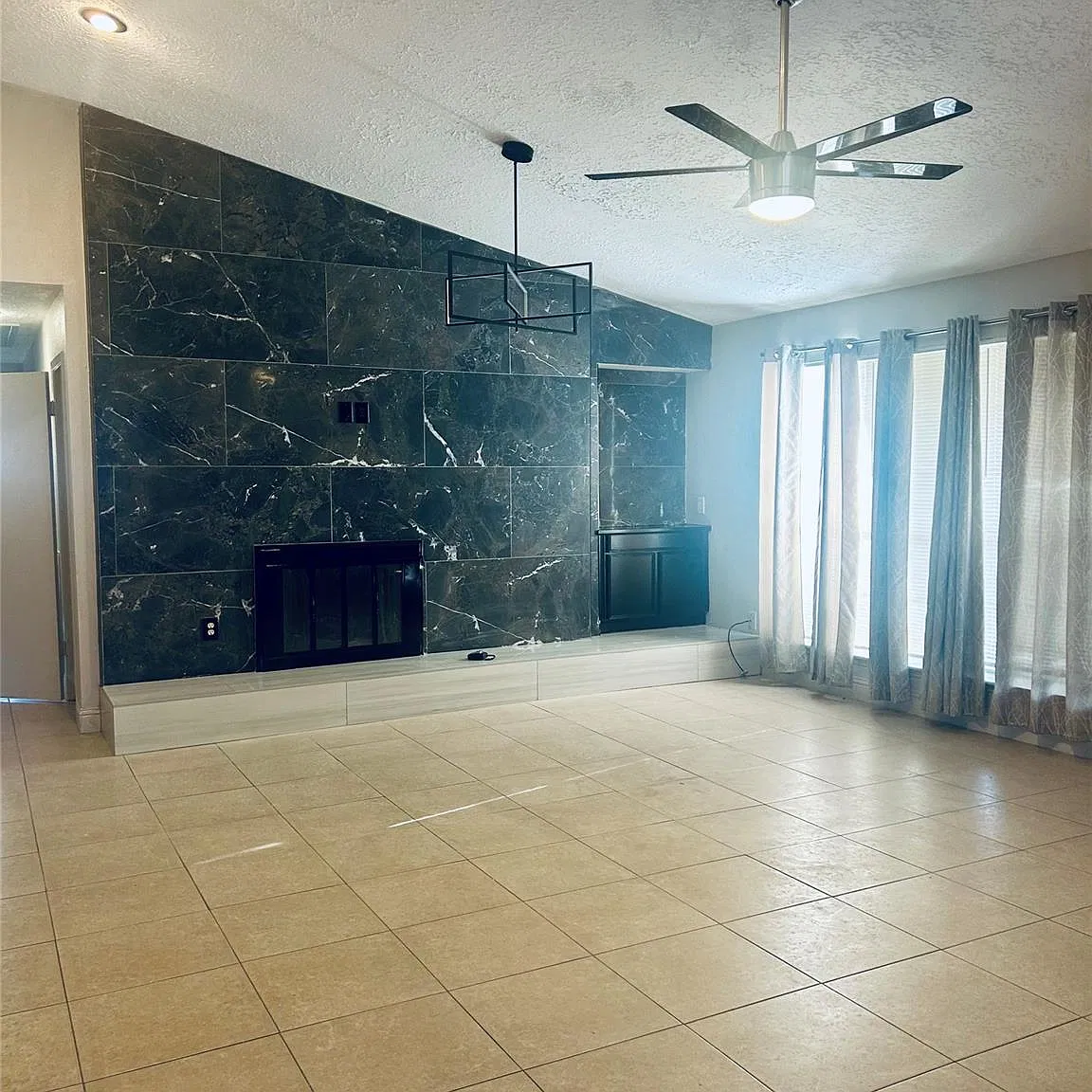 3 bed, 2.0 bath, 1488 sqft, $1,850 — Photo 1