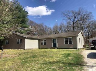 542 Ranft Ln, Winchester, IL 62694