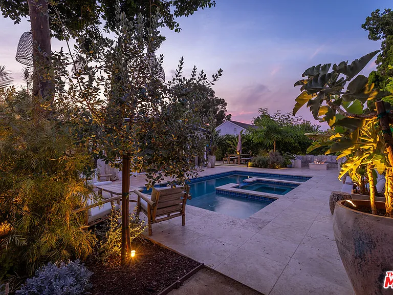 7442 Capps Ave — Photo 64
