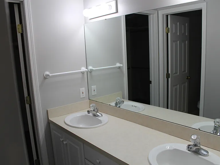 6107 Camelot Ct — Photo 8