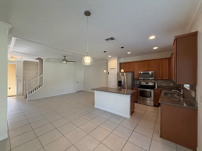 1018 Capitol Hill Ct — Photo 14