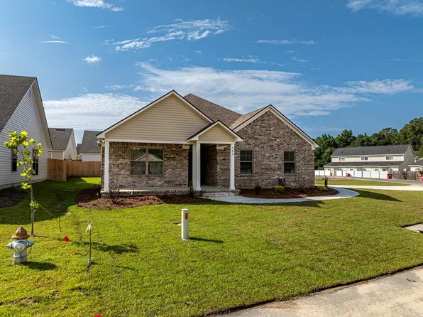 702 Osprey Cir, Tifton, GA 31794