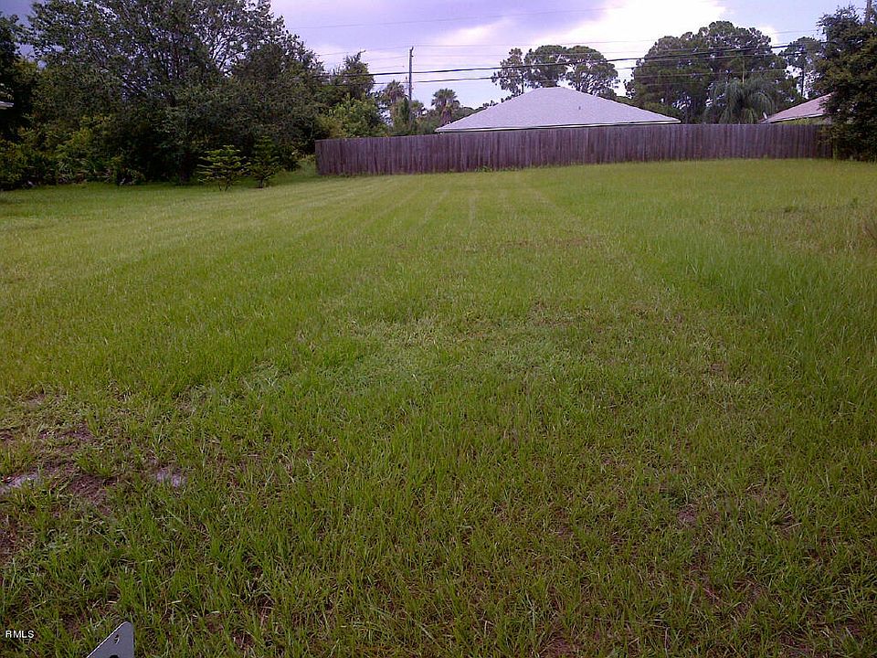1st image of 1665 SW Diamond Street