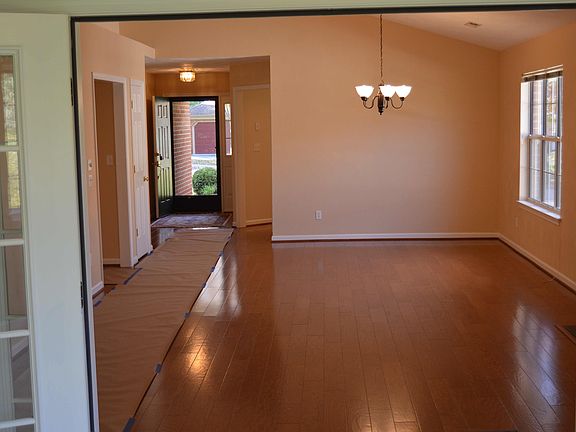 3rd image of 5838 Penn Forest Pl