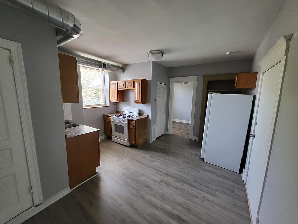1st image of 3234 W 23rd St Unit 204