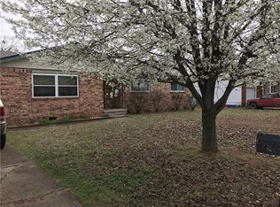 7701 Hermitage Dr, Fort Smith, AR 72908