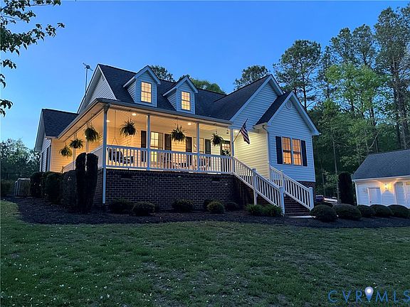 2nd image of 3600 Oxford Dr