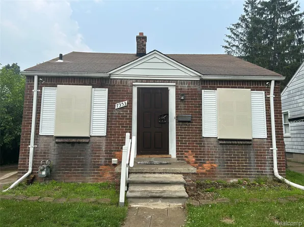 7353 Ashton Ave, Detroit, MI 48228