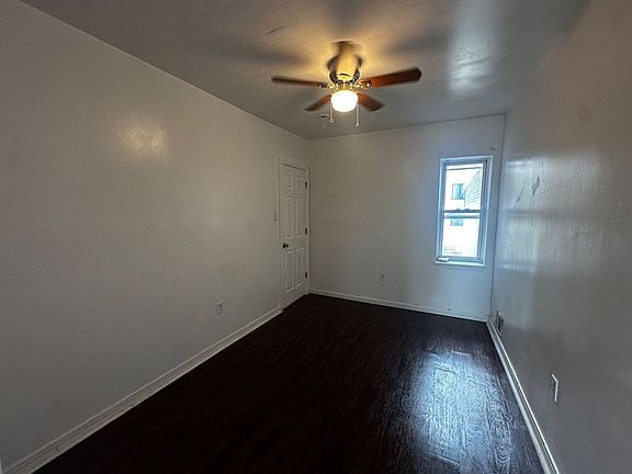4th image of 1813 N Gratz St