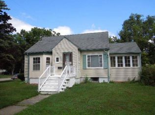 330 W 2nd St, Davison, MI 48423