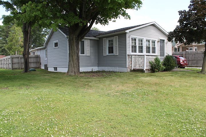 1st image of 51337 N Shore Dr