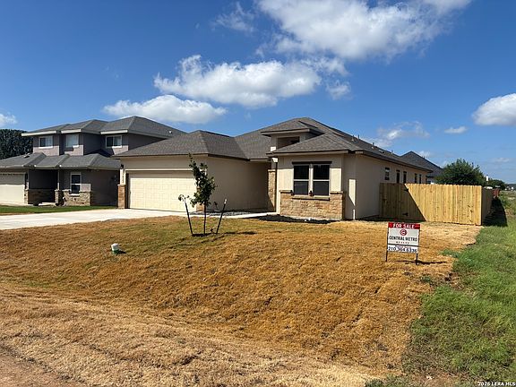 2nd image of 15623 Fair Ln