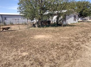 1405 E 5th St, Petersburg, TX 79250