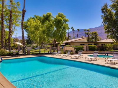 2061 Paseo Pelota, Palm Springs, CA, 92262