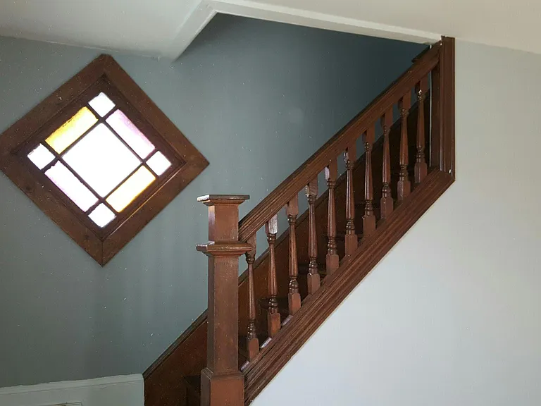 457 Wilson St — Photo 2