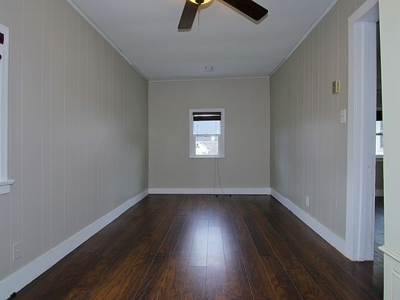 5th image of 128 E Jefferson St #B