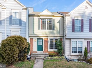 12111 Wedgeway Pl, Fairfax, VA 22033