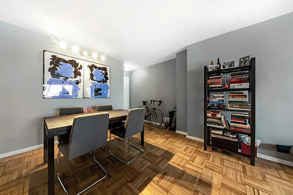 Rented by R New York | media 10