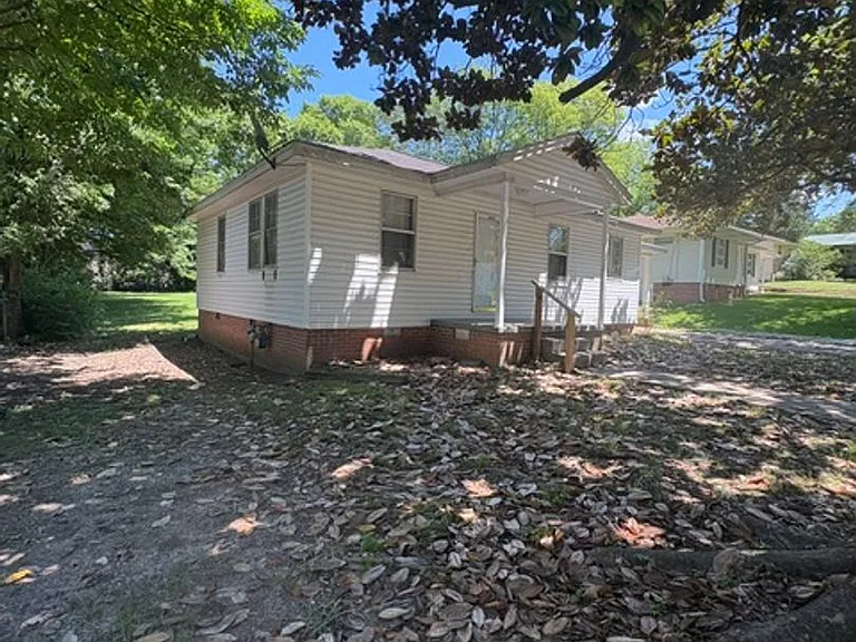 1002 Chickasaw Trl — Photo 2
