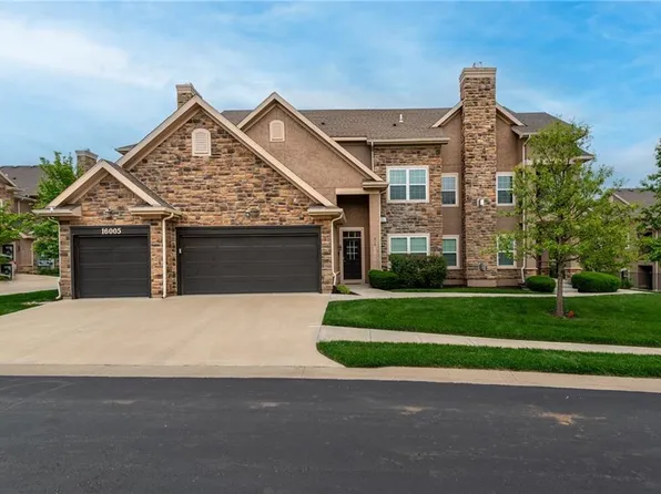 16005 Fontana St APT 210, Overland Park, KS 66085